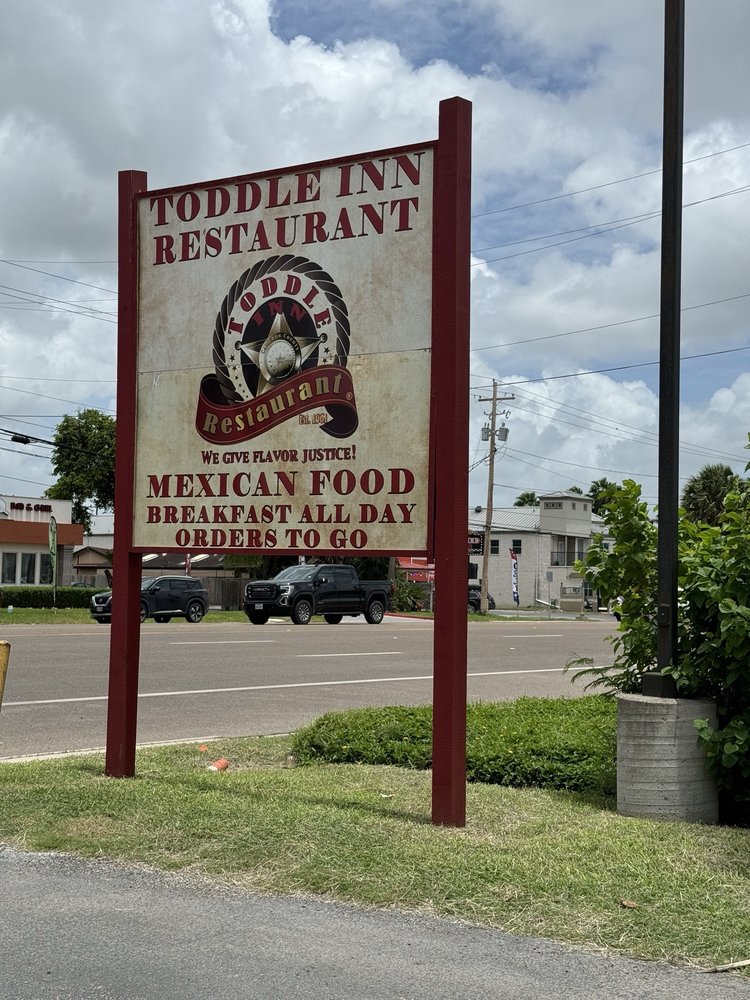 Toddle Inn sign